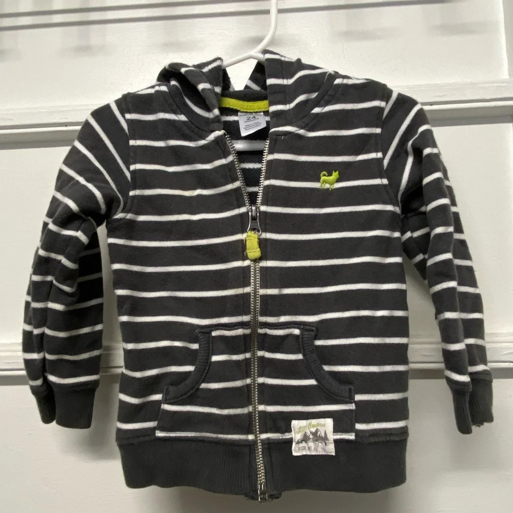 Boys 2T jacket and vests bundle of 3 pcs - Picture 2 of 10